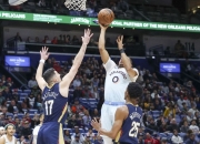 米兰体育官网-包含马刺惨负鹈鹕，憾失终结连胜的词条