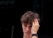 米兰体育入口-包含红牛车队绝杀哈斯车队，阿隆索惊艳四座的词条