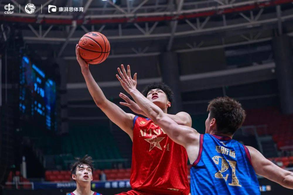 小将崭露头角,中国篮球联赛掀起新的热潮 小将崭露头角,中国篮球联赛掀起新的热潮