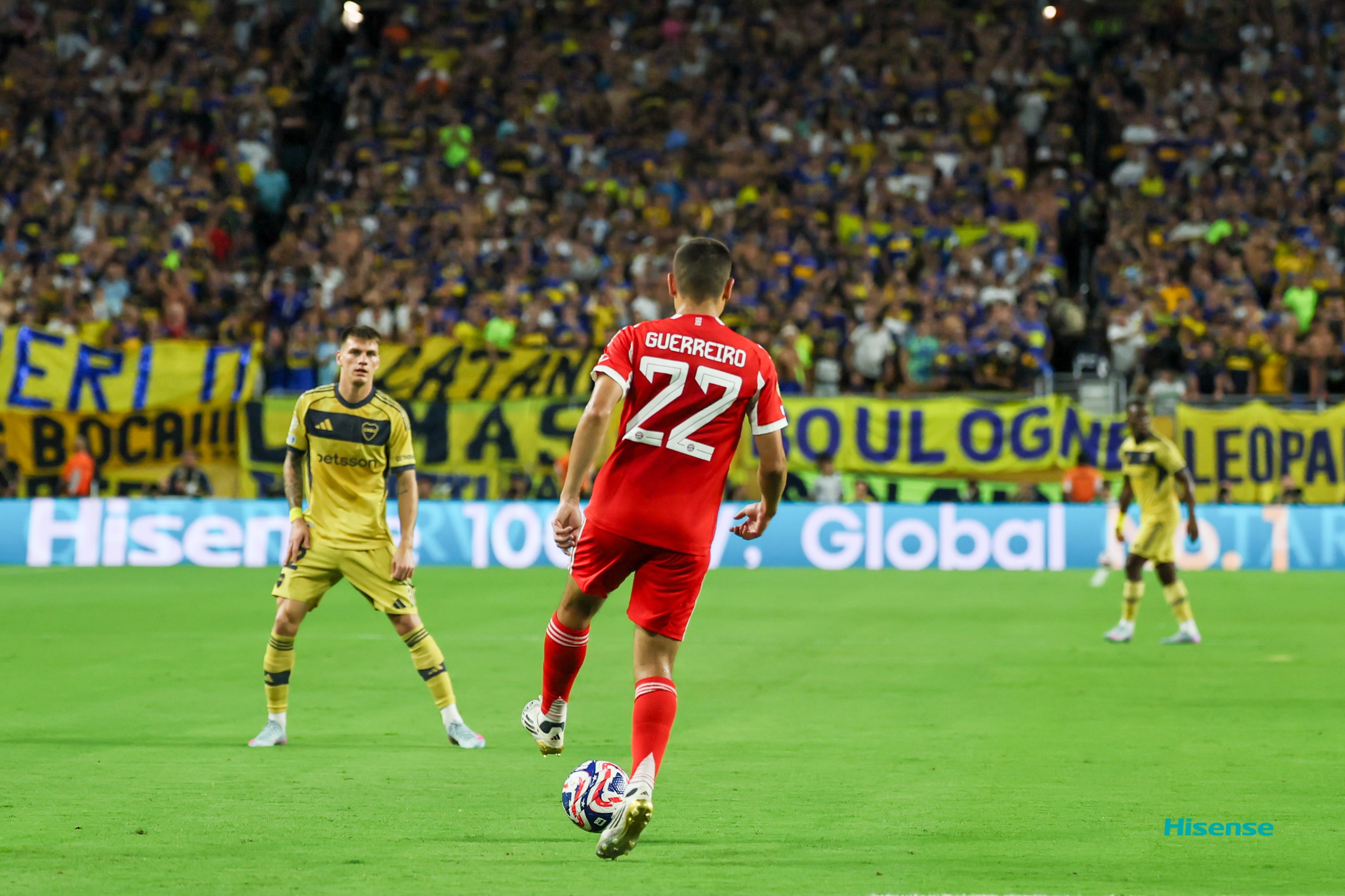 热血战斗!欧洲球队赛场上搏击 热血战斗!欧洲球队赛场上搏击