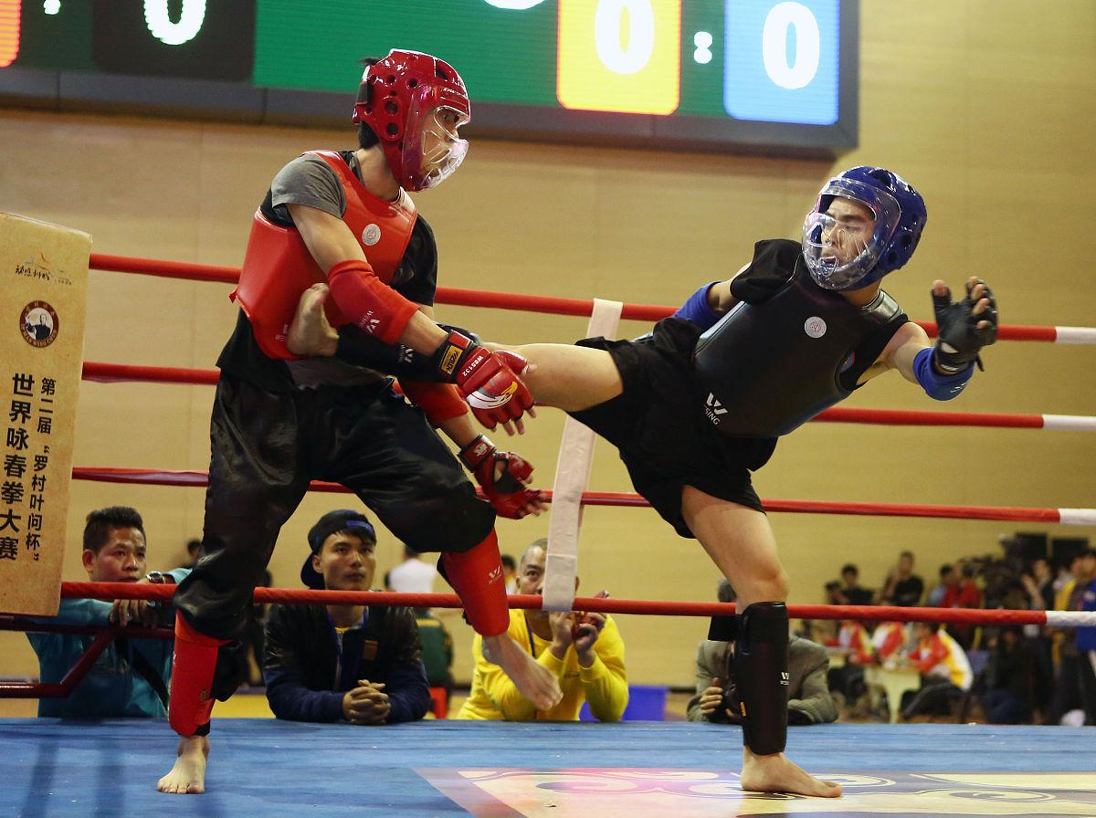 热血战斗!欧洲球队赛场上搏击 热血战斗!欧洲球队赛场上搏击