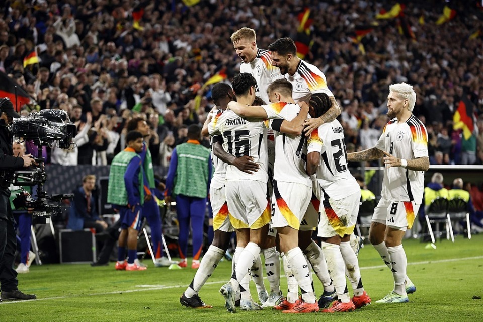 奥地利队在对阵中发挥出色,取得了关键的胜利 奥地利队在对阵中发挥出色,取得了关键的胜利