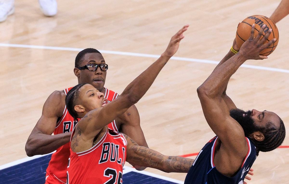 勇士力克快船,终结三连败 勇士力克快船,终结三连败