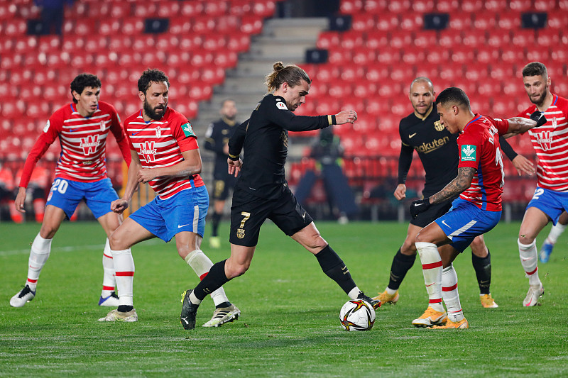 格拉纳达连胜,继续领跑积分榜 格拉纳达连胜,继续领跑积分榜