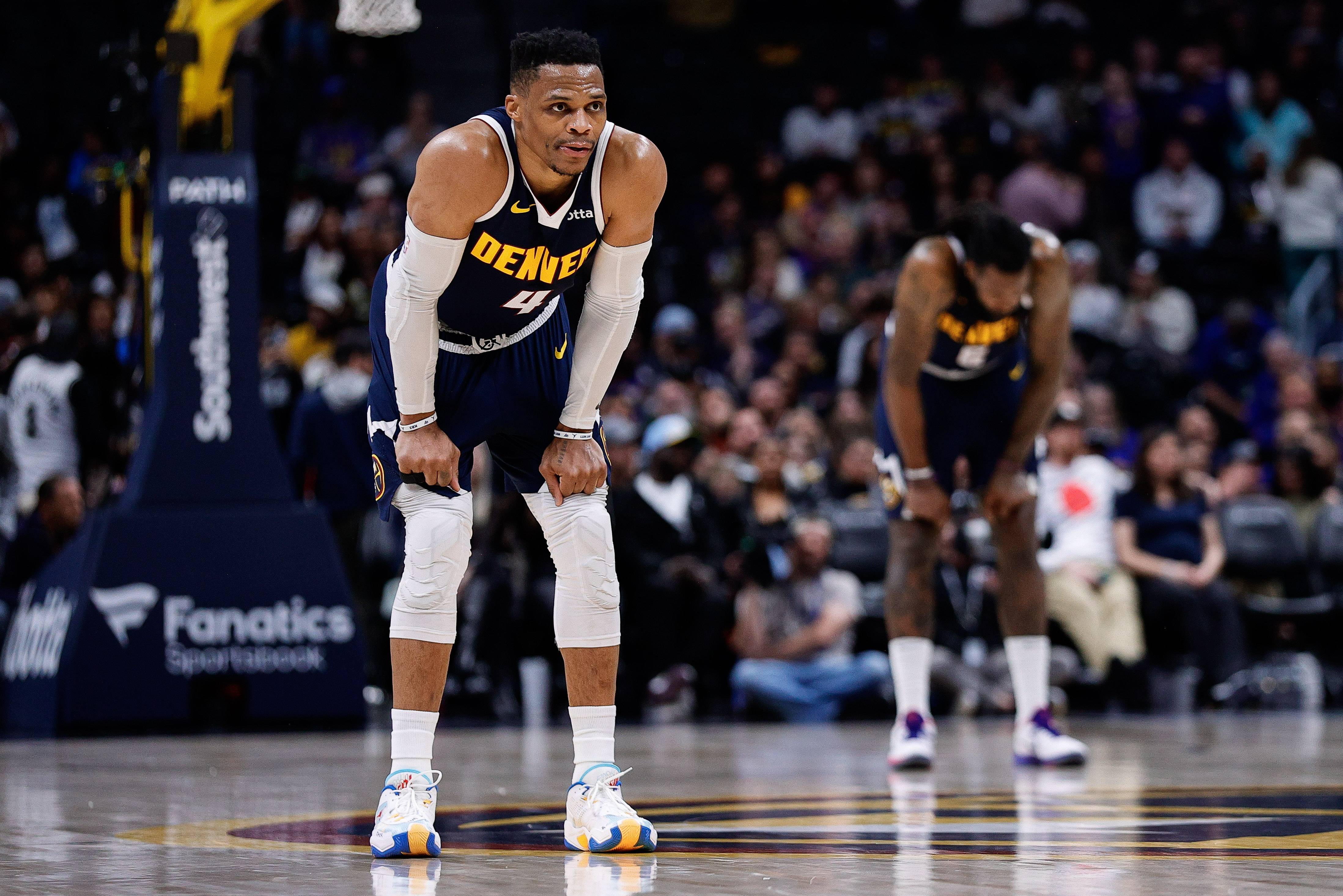 步行者遭遇连败,需调整实力迎接新赛季 步行者遭遇连败,需调整实力迎接新赛季