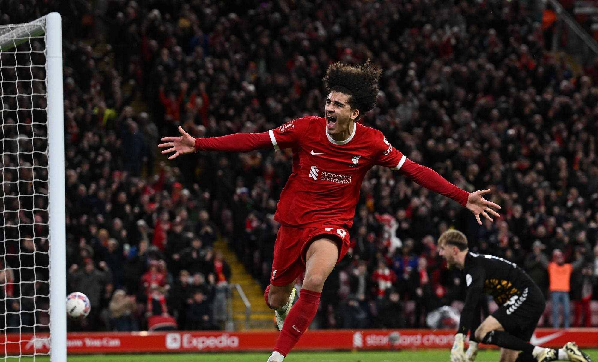 利物浦客场大胜,锁定晋级名额 利物浦客场大胜,锁定晋级名额