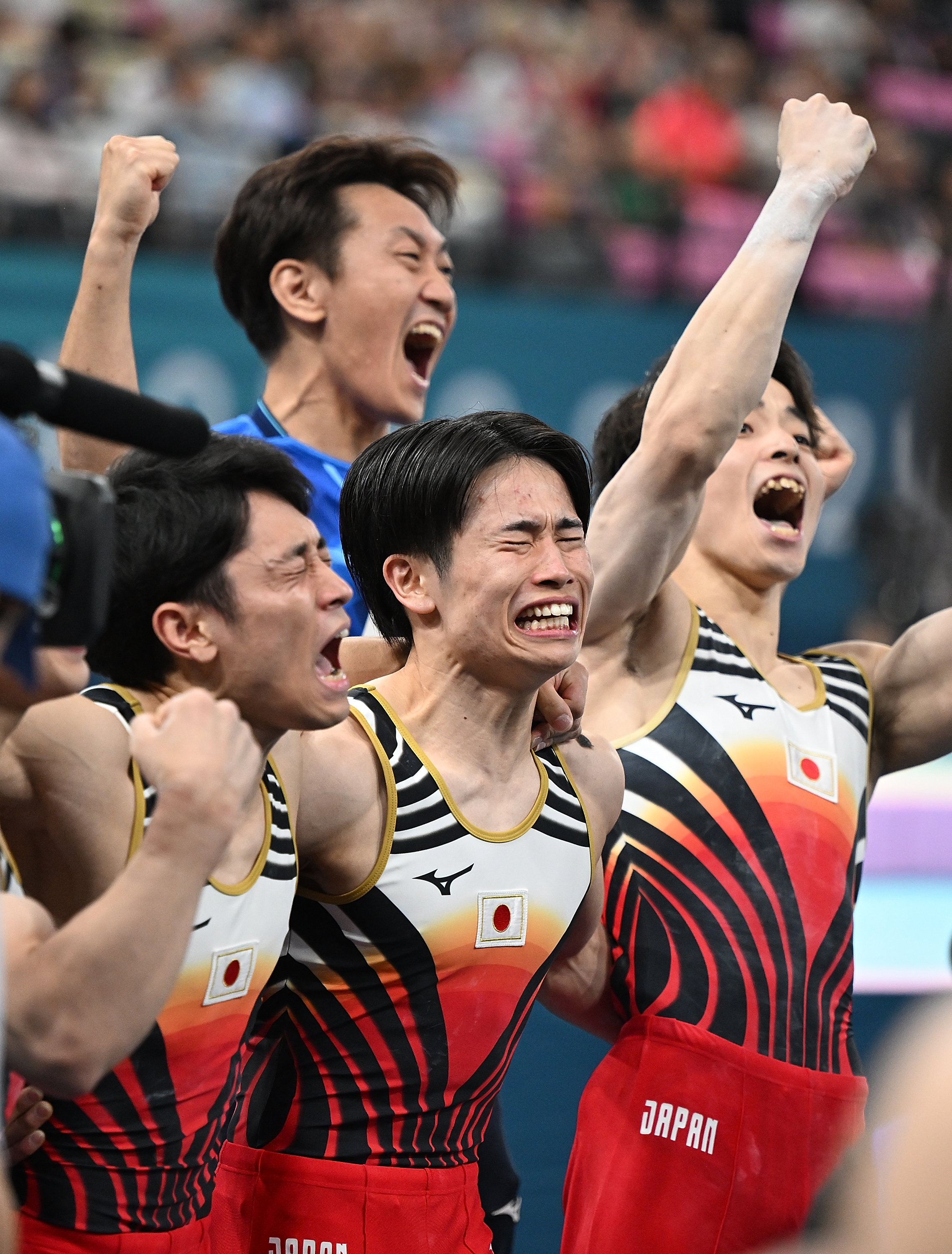 韩国奥运奇观,首度夺得男子体操团体金牌 韩国奥运奇观,首度夺得男子体操团体金牌