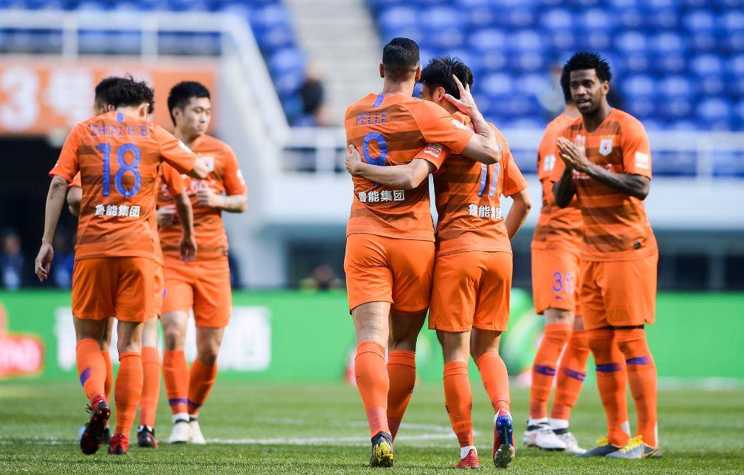 山东鲁能新援首秀破门,球迷心潮澎湃的简单介绍 山东鲁能新援首秀破门,球迷心潮澎湃的简单介绍