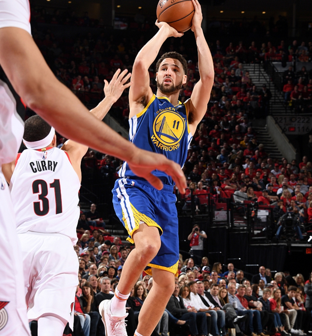 勇士B队横扫日本男篮,费沃斯惊艳世界 勇士B队横扫日本男篮,费沃斯惊艳世界