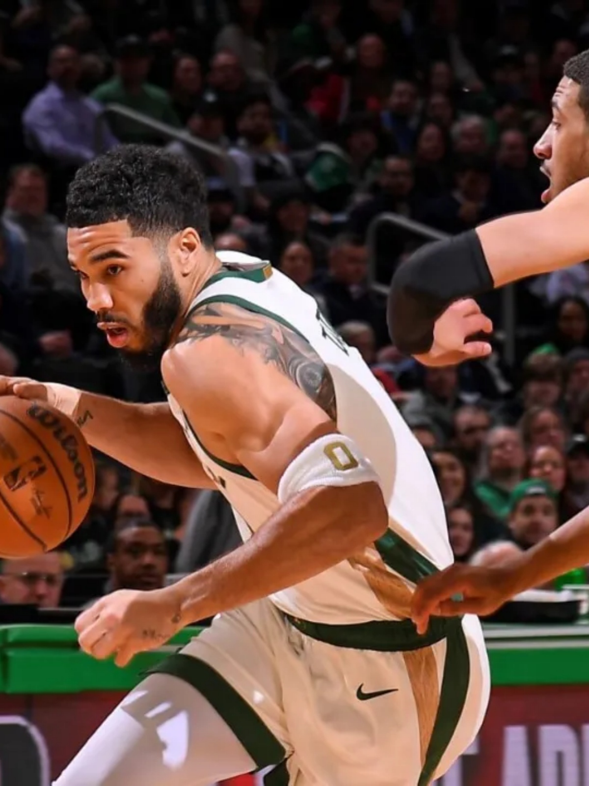 湖人击败步行者,霍勒迪27分 湖人击败步行者,霍勒迪27分