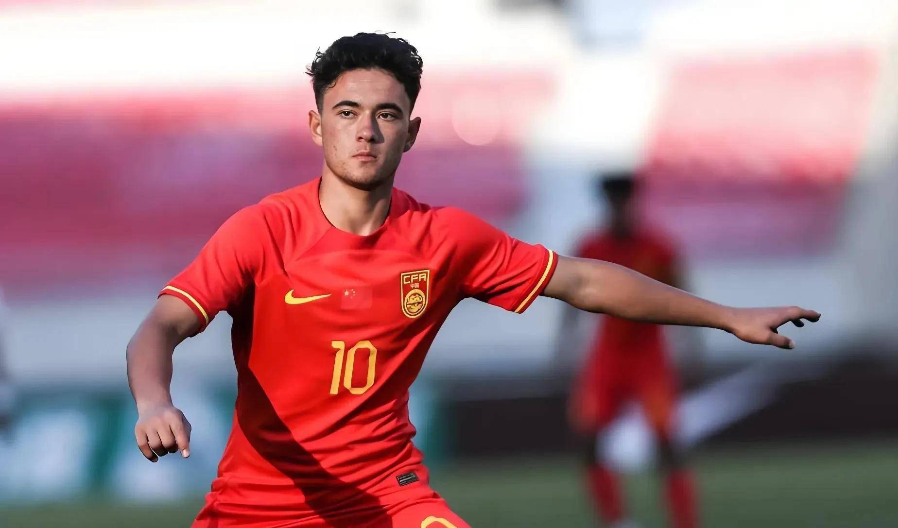 中国国家男子足球队备战世预赛:全华班崛起,国足再添新希望的简单介绍 中国国家男子足球队备战世预赛:全华班崛起,国足再添新希望的简单介绍