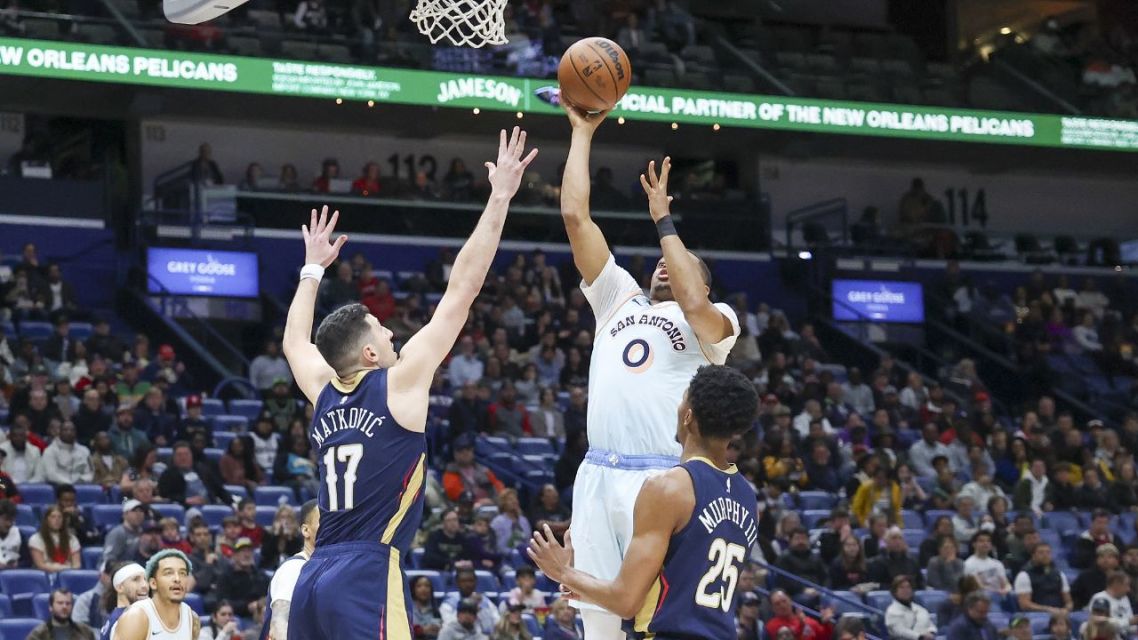 包含马刺惨负鹈鹕，憾失终结连胜的词条