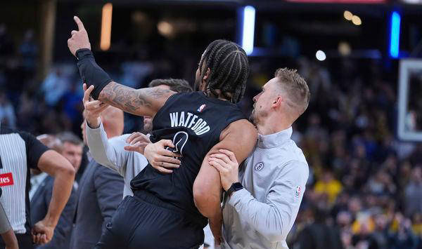 步行者主场击败篮网,取得三连胜 步行者主场击败篮网,取得三连胜