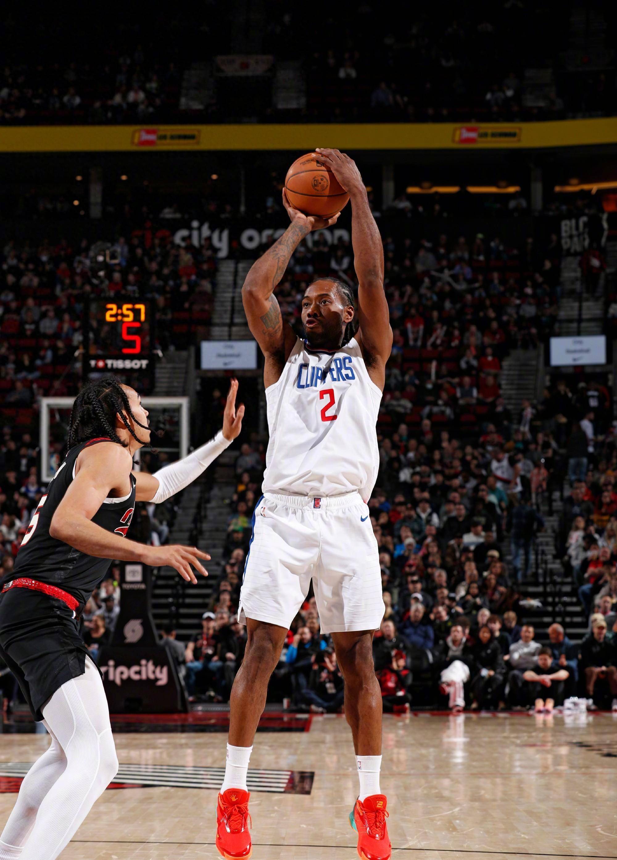 火箭击败猛龙,哈登砍下三双表现抢眼 火箭击败猛龙,哈登砍下三双表现抢眼