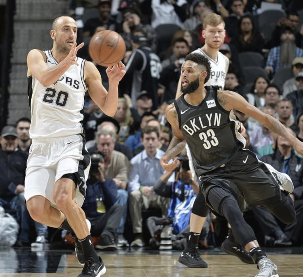 篮网主场击败熊大,再胜一城 篮网主场击败熊大,再胜一城