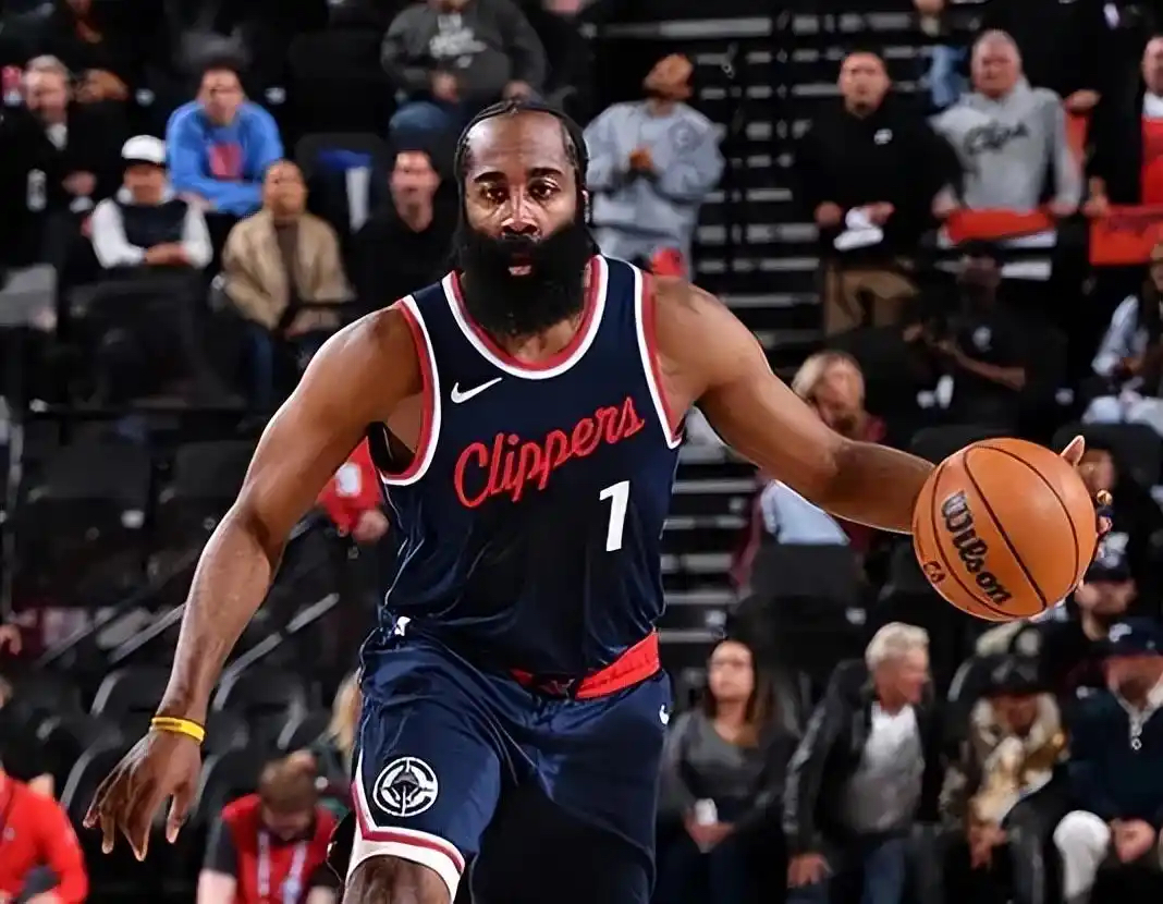 包含快船主场利落击败活塞,主帅赞誉全队表现的词条 包含快船主场利落击败活塞,主帅赞誉全队表现的词条