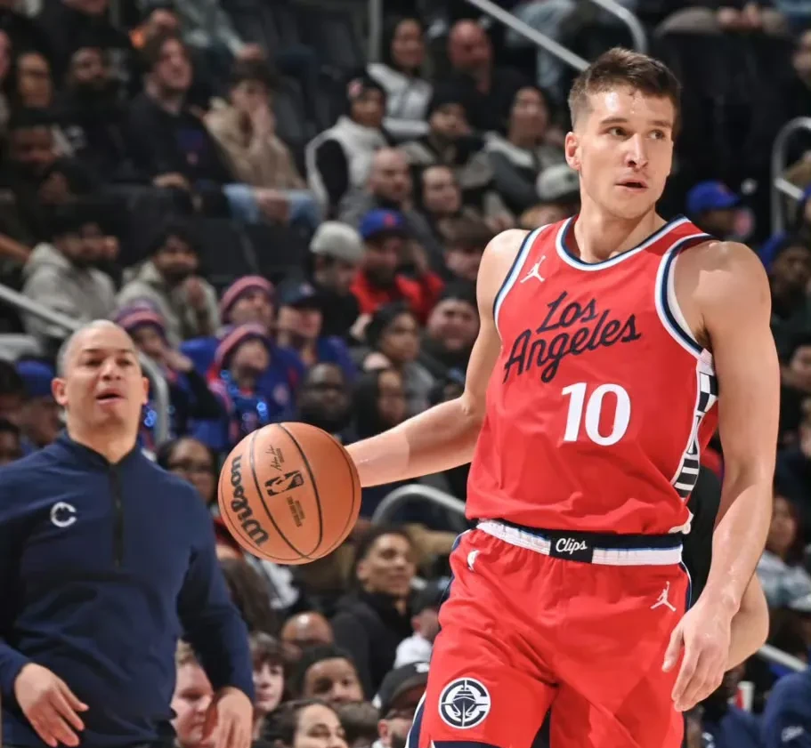 包含快船主场利落击败活塞,主帅赞誉全队表现的词条 包含快船主场利落击败活塞,主帅赞誉全队表现的词条